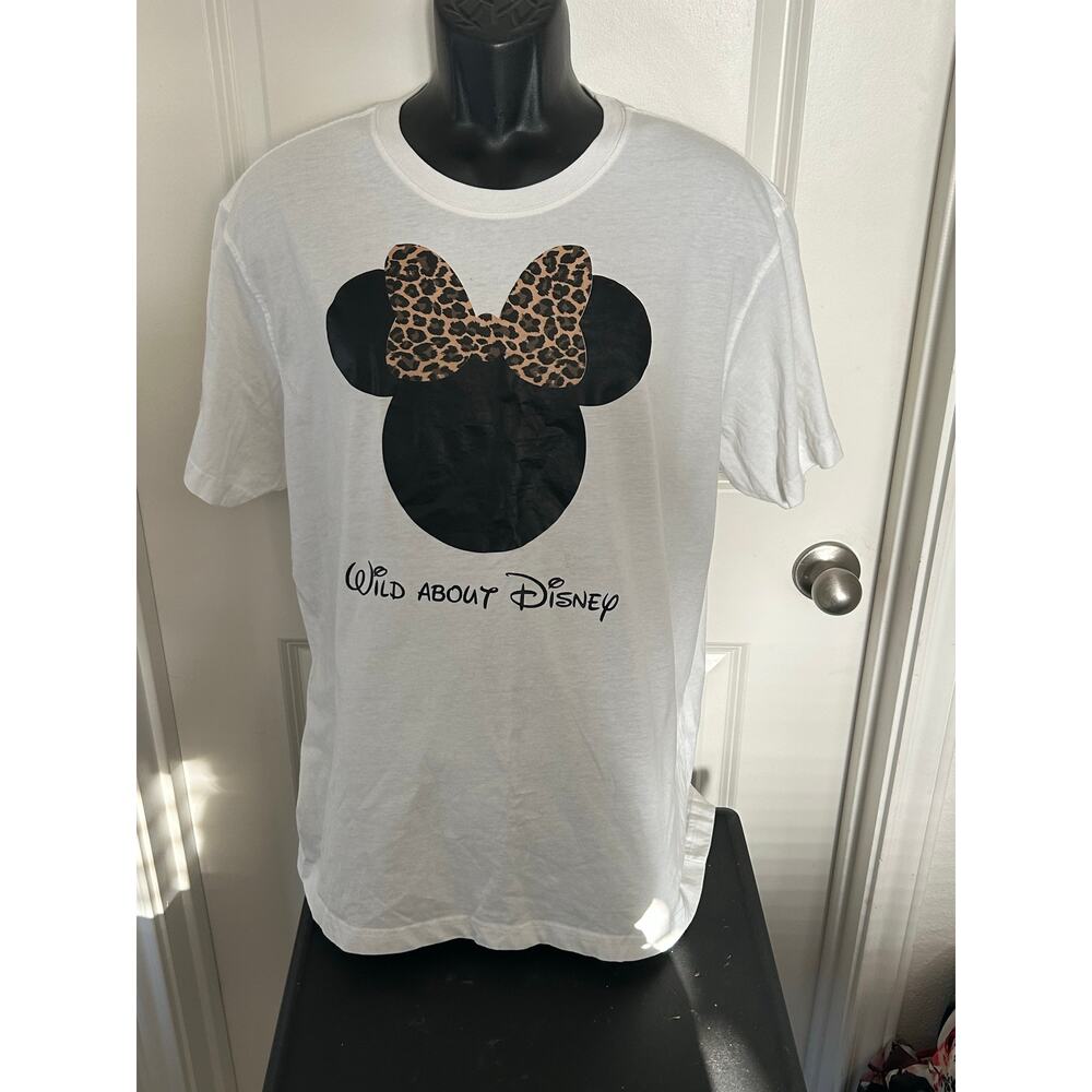 This is a Eddie Bauer white graphic Disney-inspired t-shirt size XL